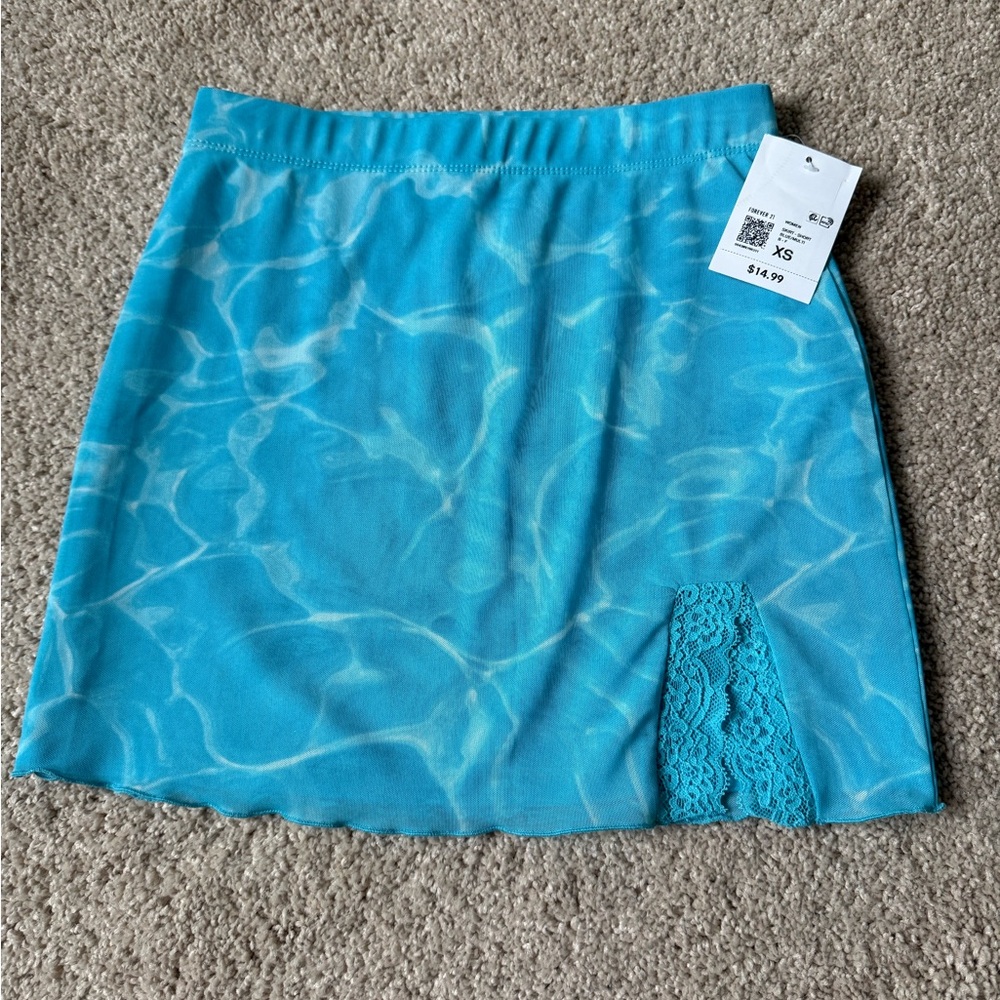 NWT Forever 21 Skirt!